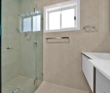 Coastal Convenience in the Heart of San Remo - Photo 5