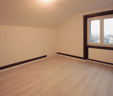 Charming 2-room apartment with balcony in Murten - Photo 2