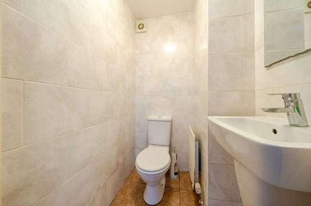 Little Horse Close, Earley, Reading, Berkshire, RG6 - Photo 5