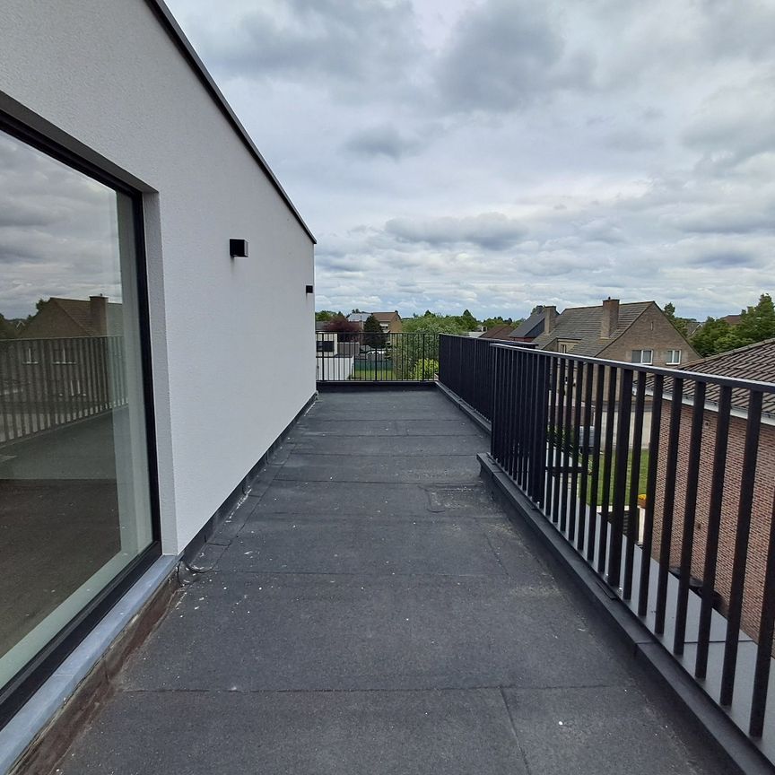 Penthouse in het centrum van Sijsele! - Photo 1