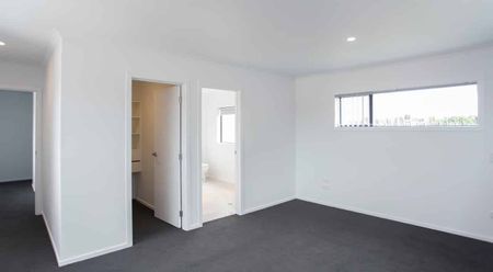 Beautiful Double Storey Home. - Photo 4