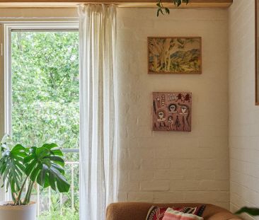 Architecturally Renovated Apartment in the Sought-After Hotham Gardens - Photo 1