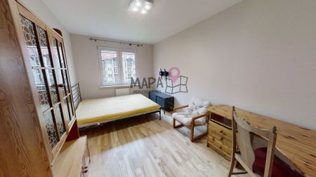 3 pok. na wynajem Centrum częściowo umeblowane - Photo 4