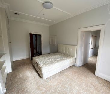 Five or Six Bedrooms - Photo 6