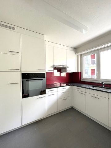 Moderne Wohnung in Adliswil zu vermieten - Photo 2