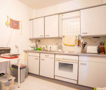 Direkt am Schmölderpark: Schickes DG-Appartement mit Einbauküche! - Photo 3