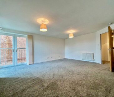 2 bedroom flat to rent - Photo 2