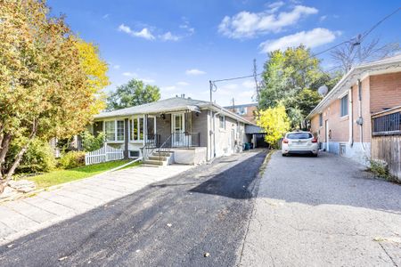 For Lease - 228 Penn Avenue Unit# Main, Newmarket, Ontario - Photo 5