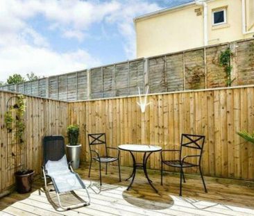 2 bedroom terraced house to rent - Photo 3