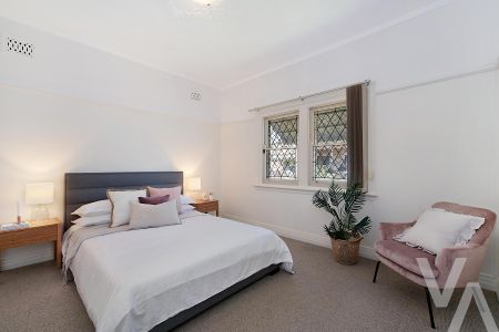 37 Steel Street, Hamilton - Photo 3