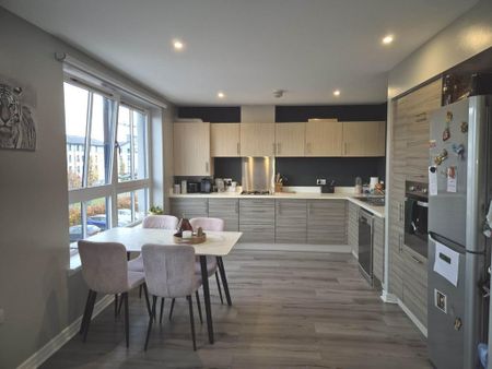 2 bedroom flat to rent - Photo 3