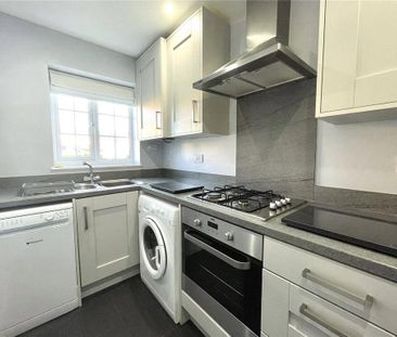 2 bedroom semi-detached house to rent - Photo 6