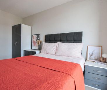 3 bedroom apartment to rent - Photo 6