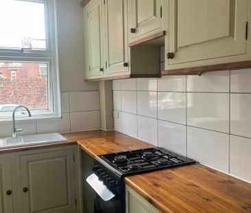 2 bedroom terraced house to rent - Photo 3