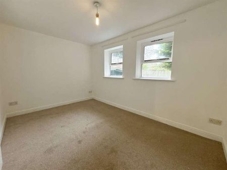 Grosvenor Road, Scarborough, YO11 - Photo 3