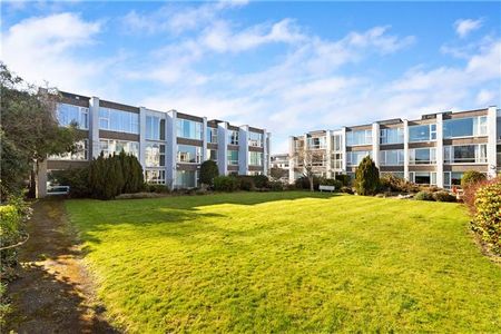 29 Woodview Court, Glenalbyn Road, Stillorgan, Co. Dublin, A94 DR74 - Photo 2