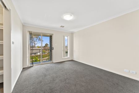 44 Muriel Stewart Circuit, Bonner ACT 2914 - Townhouse For Rent | Domain - Photo 3