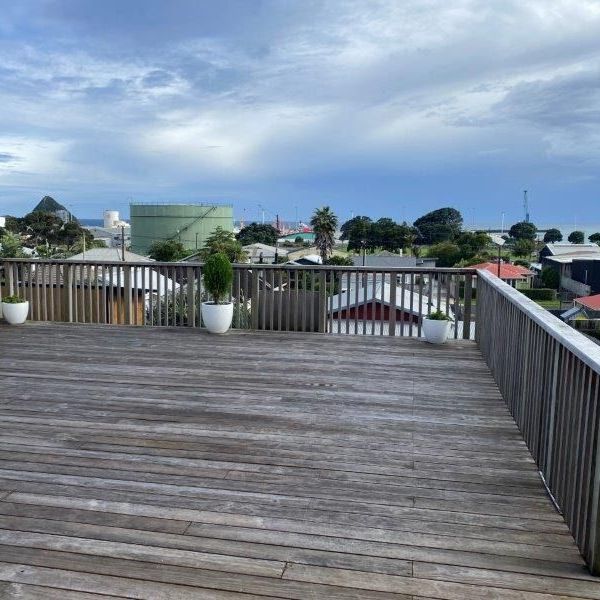 6 Weston Street,Moturoa - Photo 1