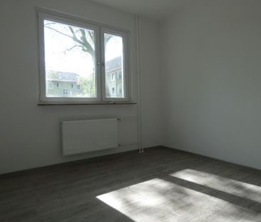 *** Gut aufgeteilte EG-Wohnung mit ebenerdiger Dusche sucht neue Be... - Photo 2