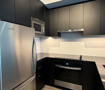 For Lease - 3071 Trafalgar Road Unit# 811, Oakville, Ontario - Photo 3