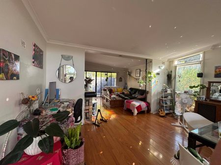 Chatswood West - Photo 2
