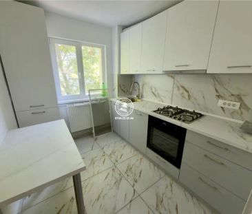 Apartament 3 camere, Dispecer, etaj intermediar - Fotografie 4