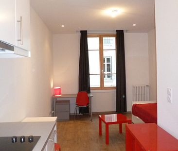 Furnished studio / Studio Meublé - Photo 3