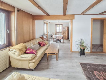 2.5-room apartment on the upper floor - Photo 2