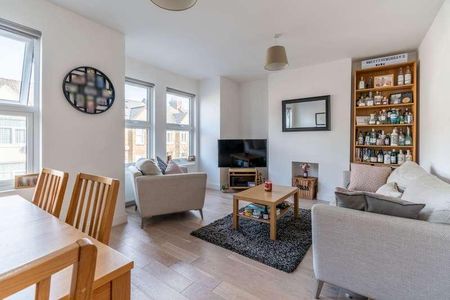 Boundary Road, Colliers Wood, SW19 - Photo 3