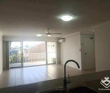 Lovely Unit in a Central Location - Photo 4