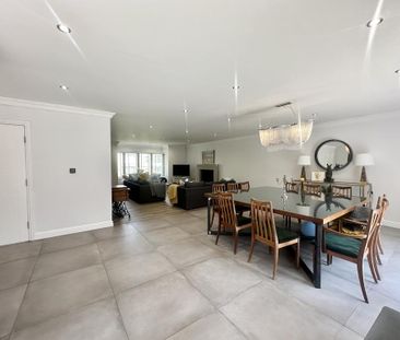 5 bedroom semi-detached house to rent - Photo 2