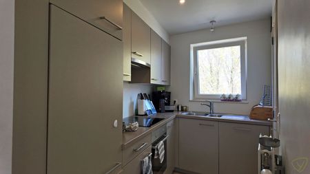 Verzorgd appartement met veel lichtinval en praktische indeling! - Photo 3