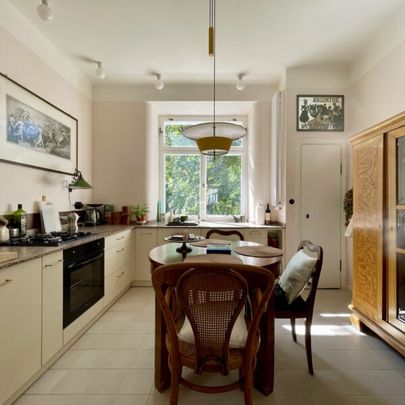 Prestiżowa lokalizacja tuż przy Metrze Centrum - Photo 1