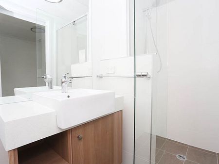 Contemporary Apartment - Secure Access - Photo 2