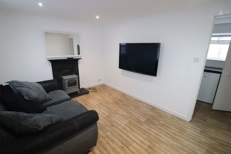 1 bedroom terraced house to rent - Photo 2