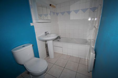 Location Appartement 2 pièces 38m² DECIZE 58300 - Photo 5