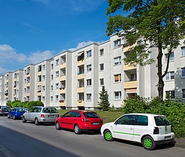 Demnächst frei! 3-Zimmer-Wohnung in Monheim am Rhein Baumberg - Photo 1