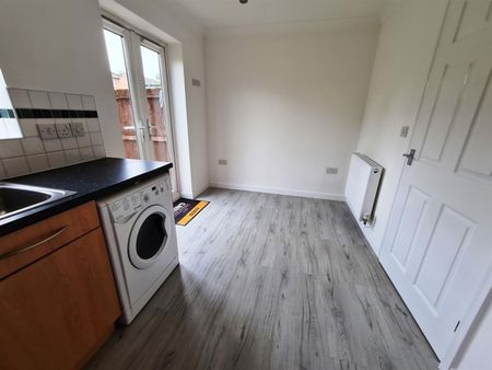 2 bedroom House To Let - Photo 5