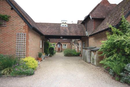 1 bedroom terraced house to rent - Photo 5