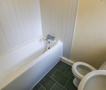 3 Bedroom Terraced House for Rent - Photo 5