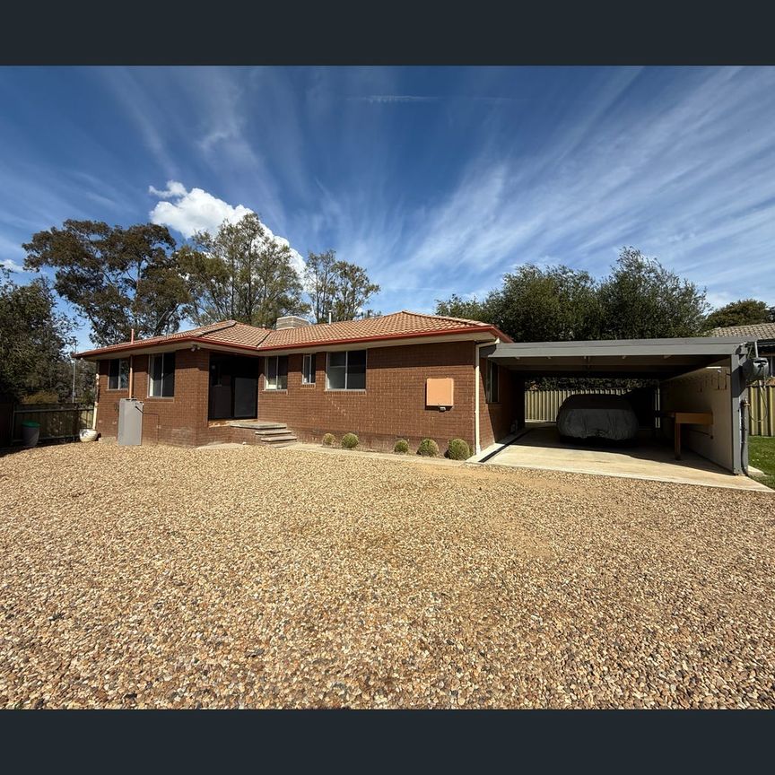 13 Tabletop Court, Thurgoona, NSW 2640 - Photo 1
