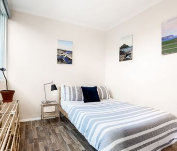 Stunning three bedroom terraced home - Photo 5