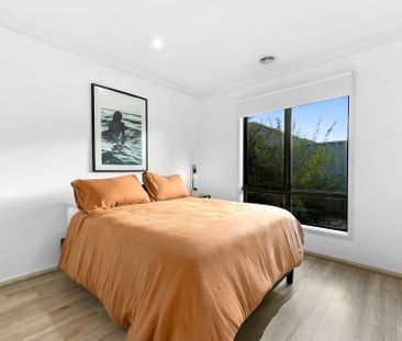 Villa Living "Affinity Estate, Berwick"- currently occupied, availa... - Photo 5