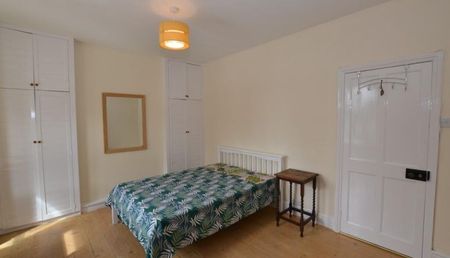 60 Danes Road, EX4 4LS (x4) - Photo 2