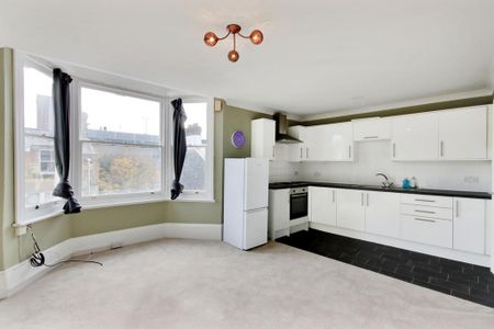 1 bedroom flat to rent - Photo 3