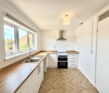 2 bedroom flat to rent - Photo 6