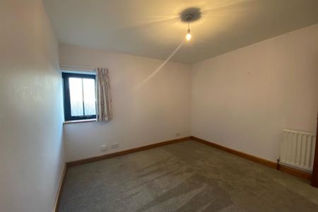 2 bedroom detached house to rent - Photo 2
