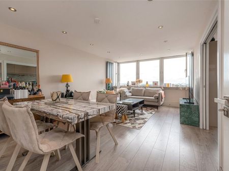 2 bed Apartment for Rent - Photo 3