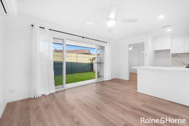Modern 1 Bedroom Granny Flat in ultra quiet location next to park! - Photo 1