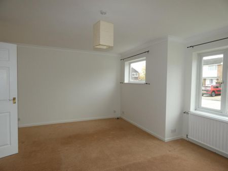 3 bedroom semi-detached house to rent - Photo 5